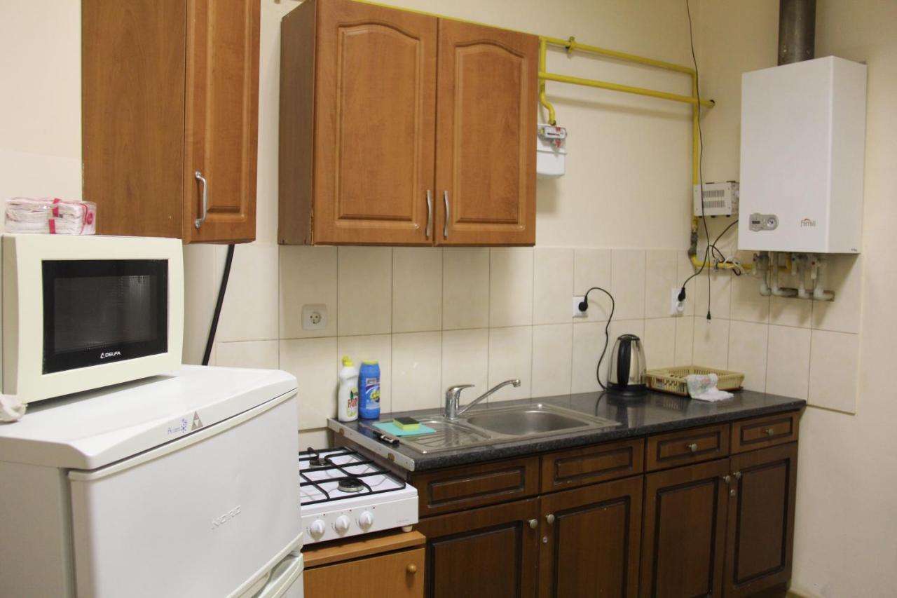 Apartments Domovik ,Kirilla I Mefodiya, 5 Munkács Kültér fotó