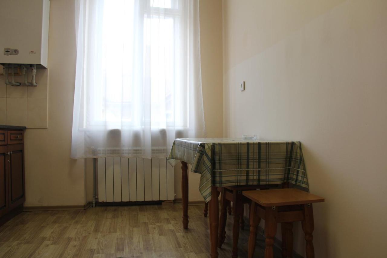 Apartments Domovik ,Kirilla I Mefodiya, 5 Munkács Kültér fotó